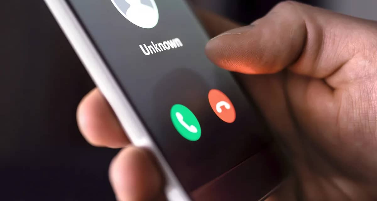 getty cold call scam alert fraud phishing x e.jpg