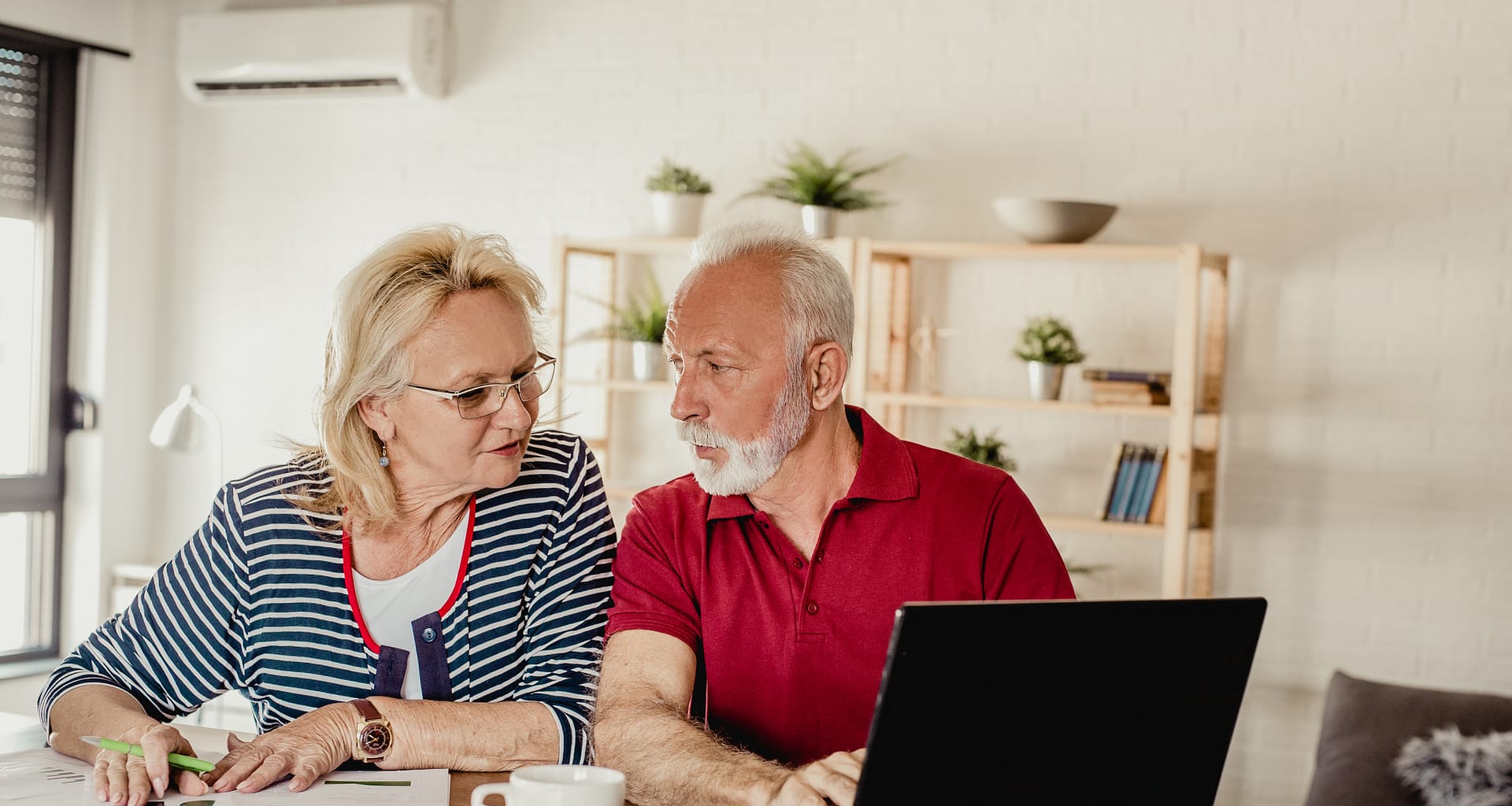 getty images senior couple laptop.jpeg