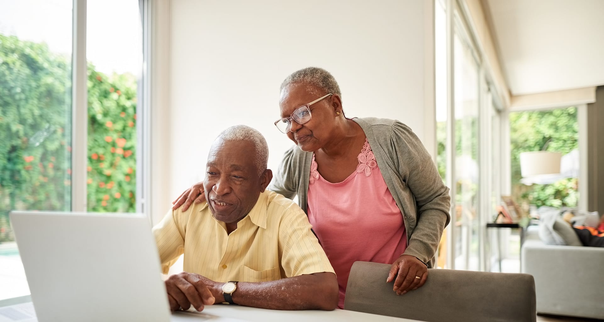senior couple at laptop gettyimages .jpg