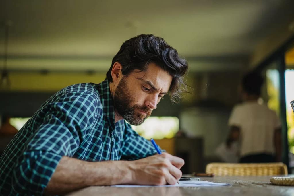 person writing letter wLKZjKy.width .jpg