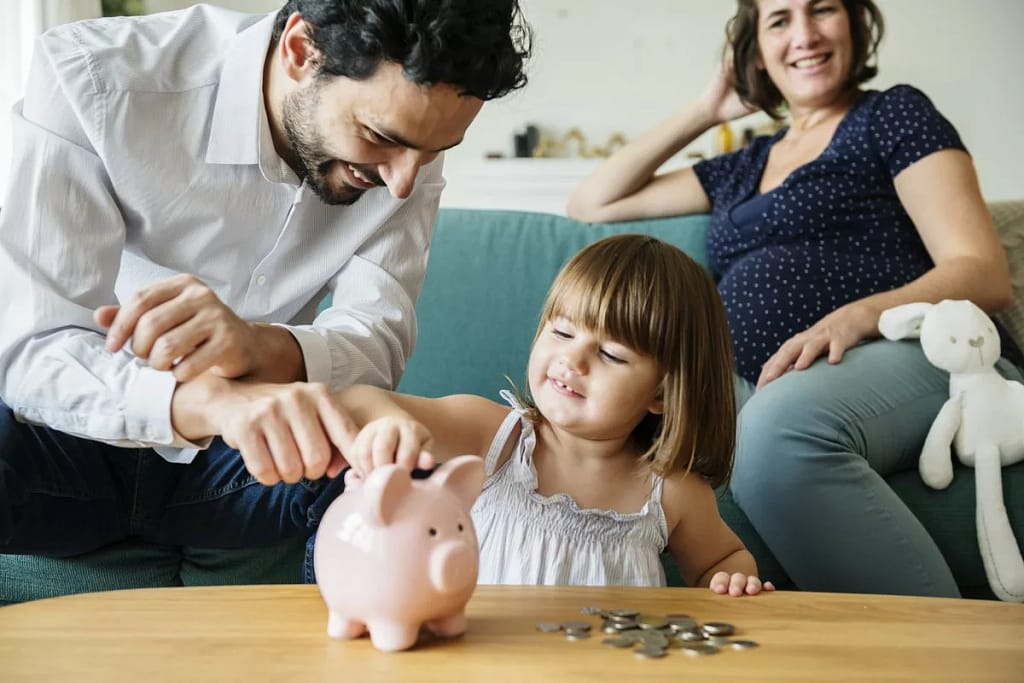 How to Teach Your Kids the Right Financial Le.width EiDgrf.jpg