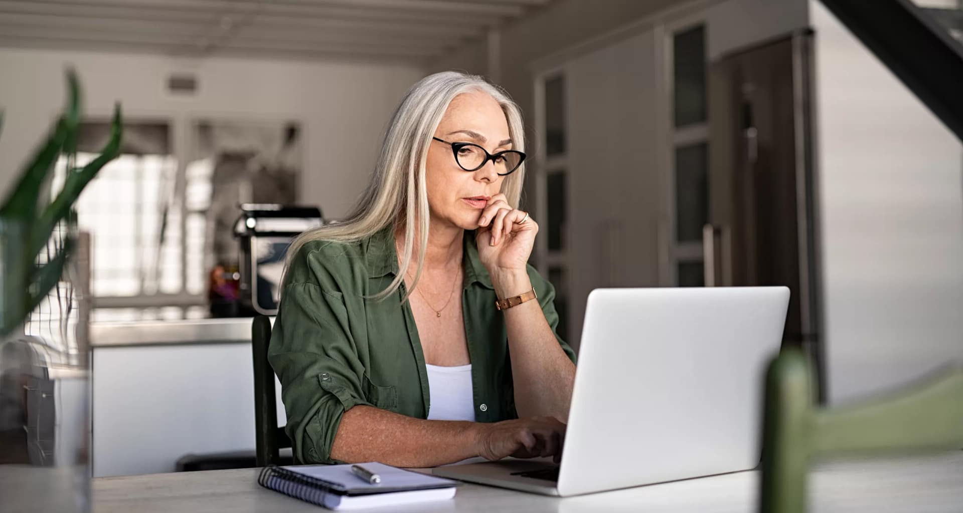 retired woman shopping investing.jpg