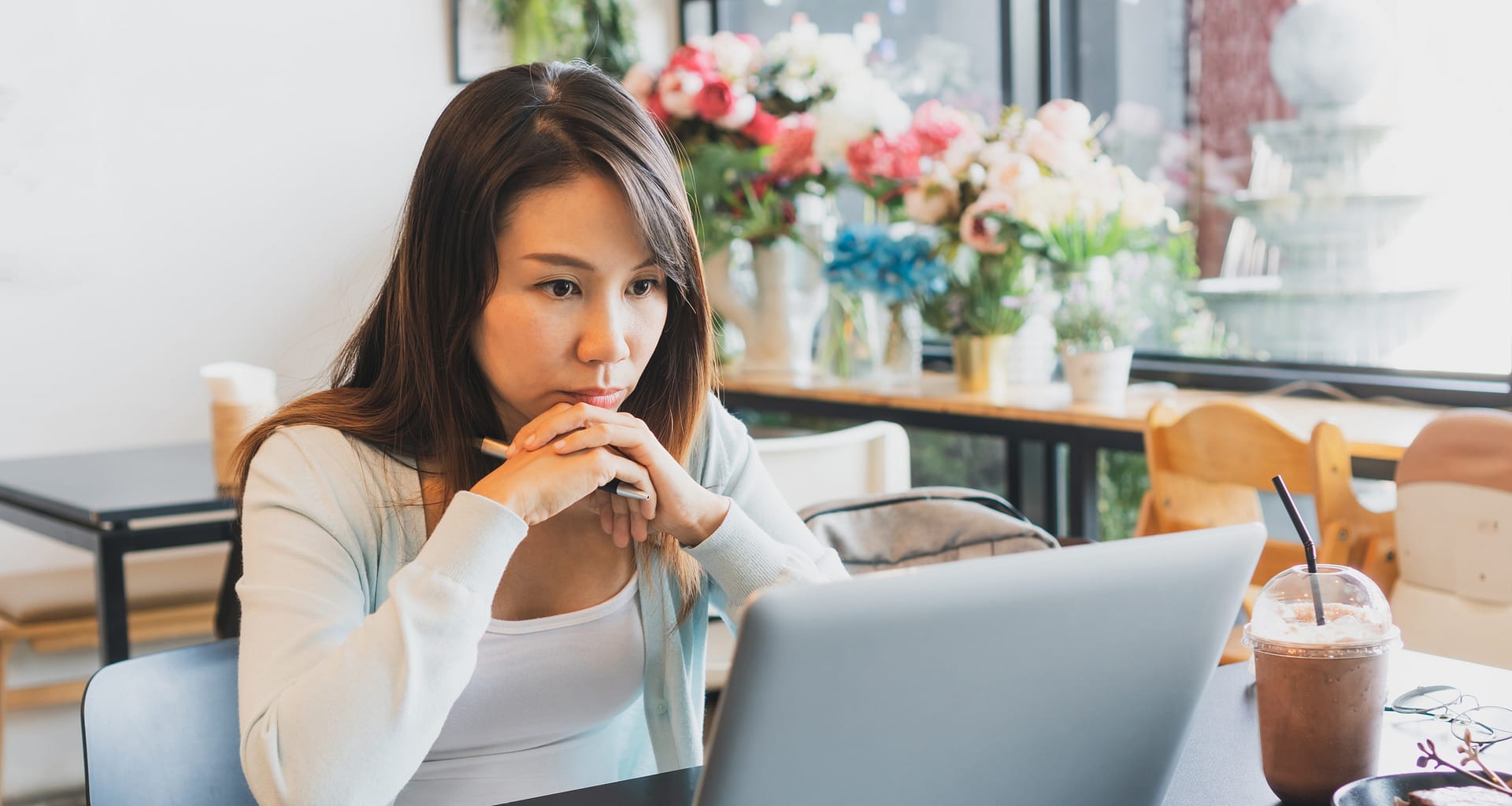 woman s laptop serious gettyimages .jpg