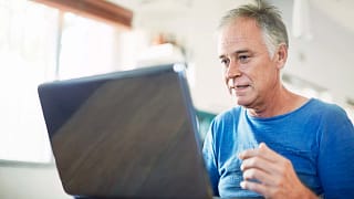 older man laptop confused gettyimages .jpg