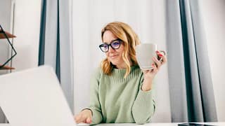 woman s s laptop gettyimages .jpg