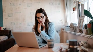 women s stressed laptop gettyimages .jpg