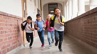 Back to school Kids running YArXLtQ.width .jpg