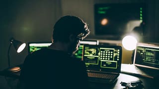 computer hacker snqDagu.width .jpg