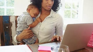 single mom working.width .jpg