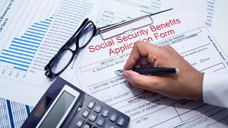 social security application gettyimages .jpg