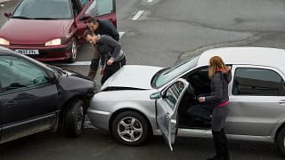 minor car accident on road AZewD.width .jpg