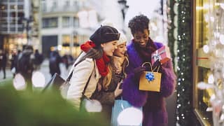 friends shopping city shop buy gifts holiday .width .jpg