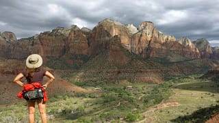 Hiker view Zion national park JiNlOYv.width .jpg