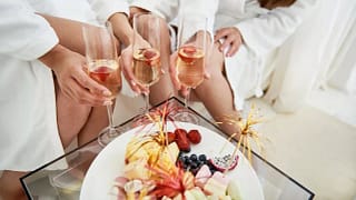 Women at a spa with champagne ETTezVC.width .jpg