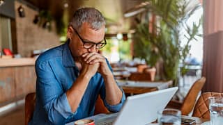 older man laptop upset gettyimages .jpg