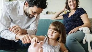 How to Teach Your Kids the Right Financial Le.width EiDgrf.jpg