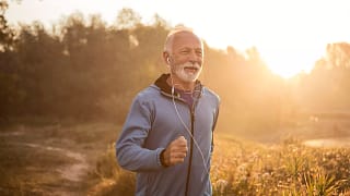 senior man jogging gettyimages .jpg