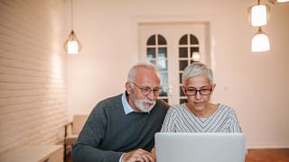 two people at a laptop gettyimages .jpg