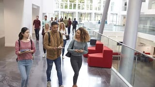 College students walking bWdf.width QZFJgeK.jpg