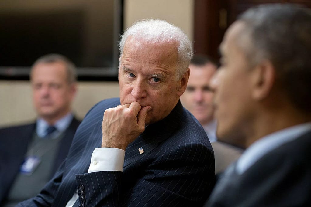biden wh photo by pete souza.jpg