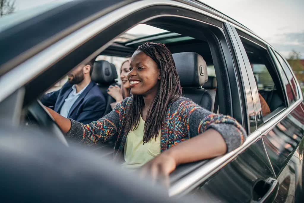 woman rideshare driver Mkluao.width .jpg