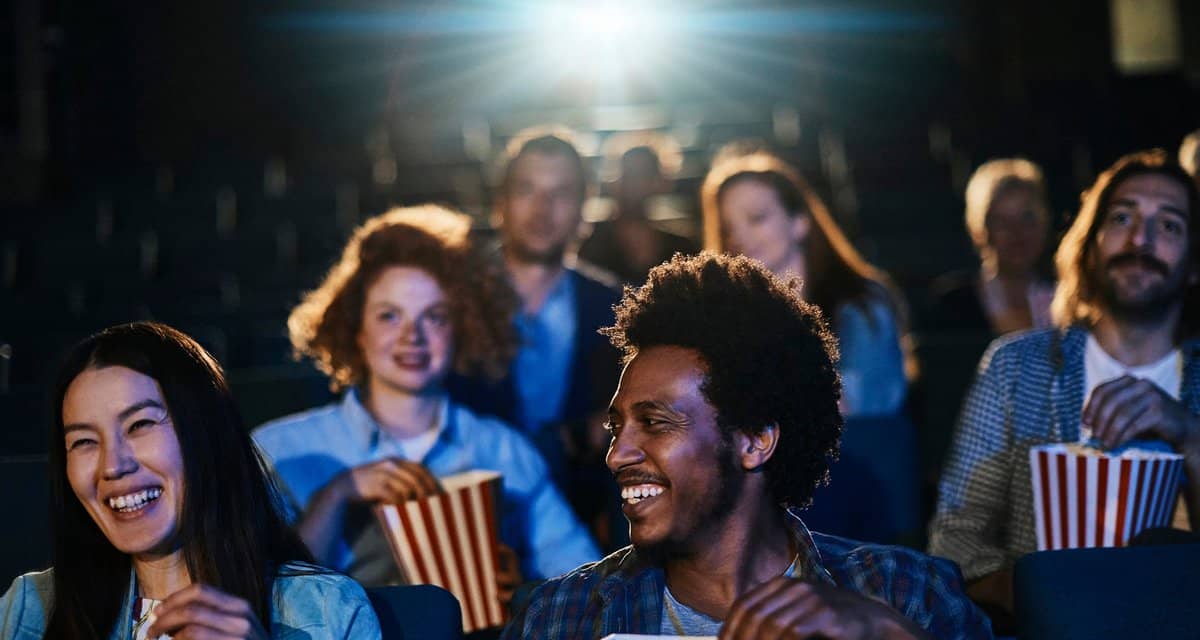 people in a movie theater aBOipb.width .jpg