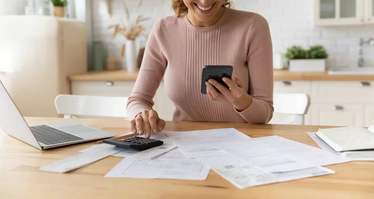 Woman working on her tax documents. fbmsSE.width .jpg