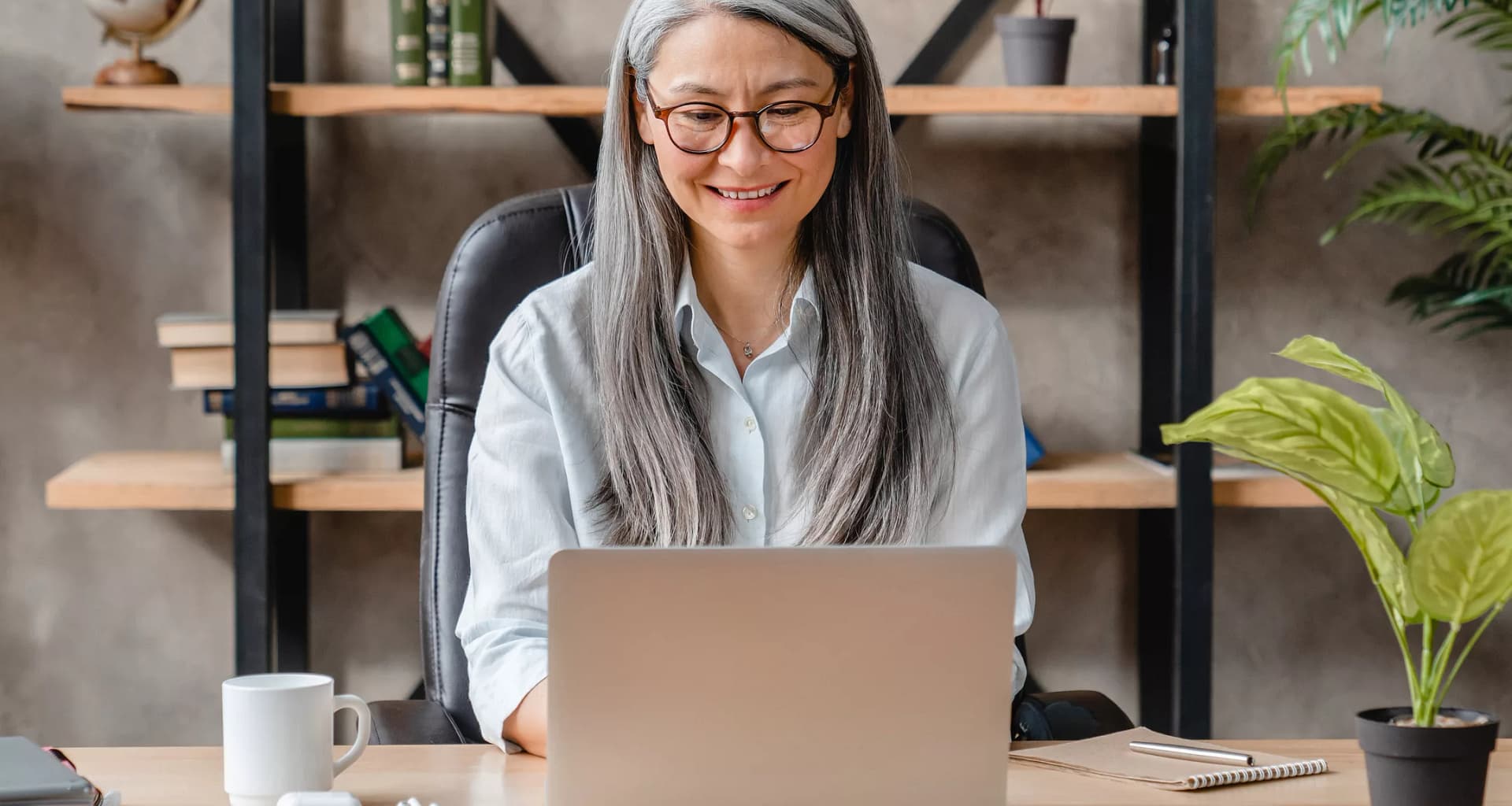 older woman laptop smiling gettyimages .jpg