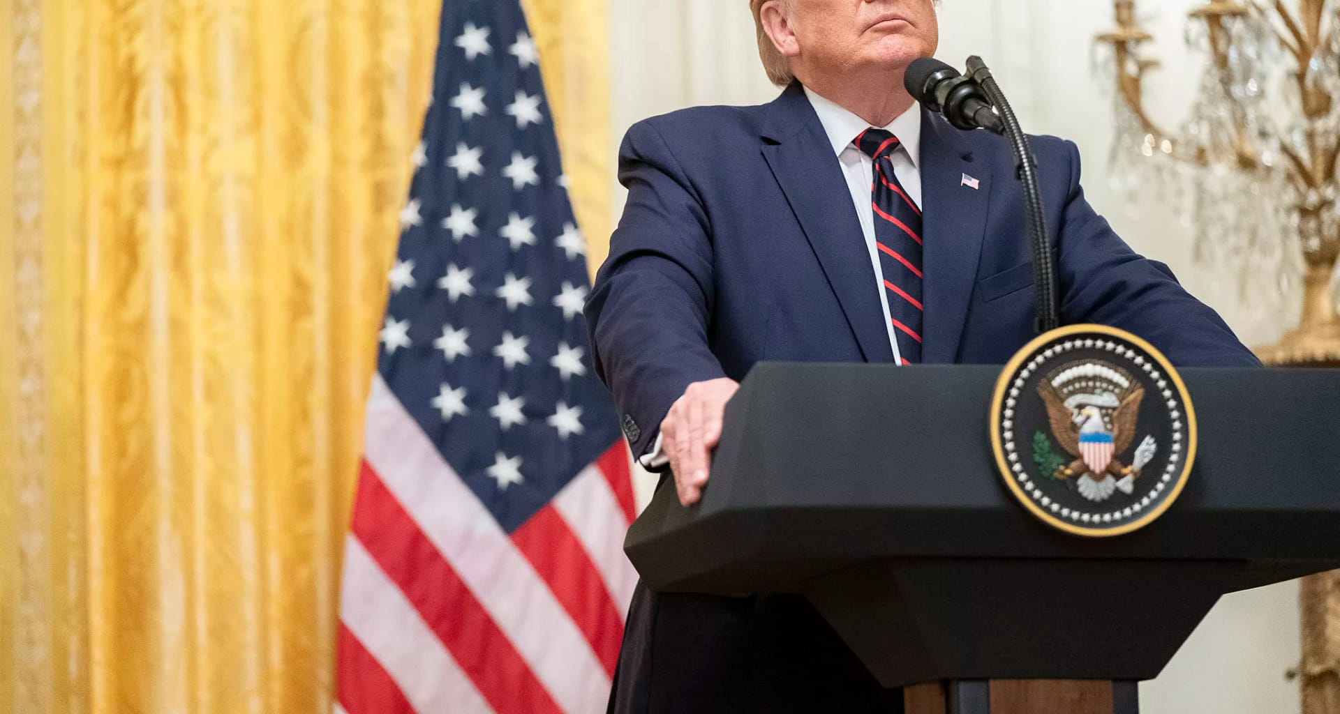 president donald j trump participates in a press conference official white house photo by shealah craighead.jpg