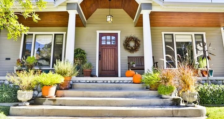 house front porch Pdapra.width .jpg