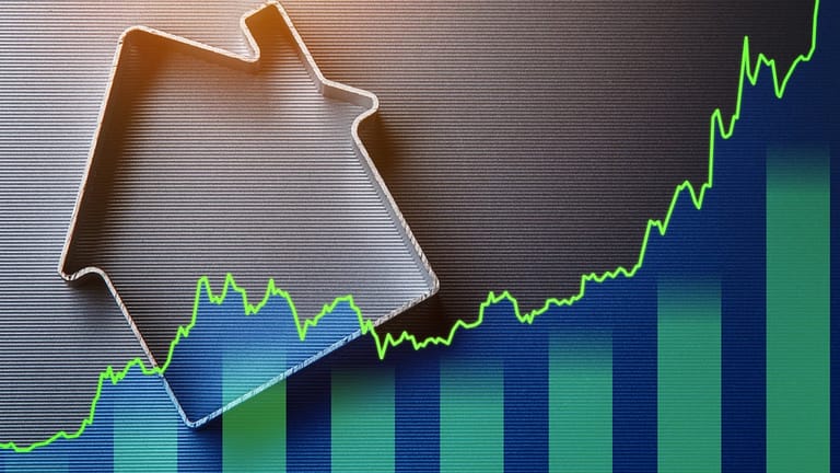 Considering a Reverse Mortgage? 4 Things to Consider First.