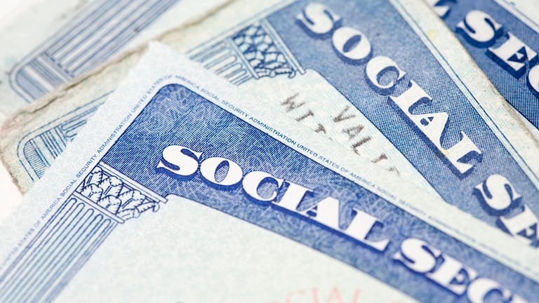 Social Security’s 2027 COLA Just Got Downgraded: What Retirees Need to Know Now