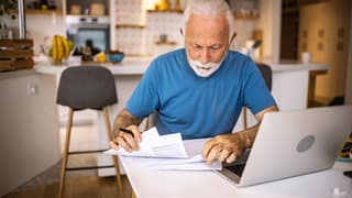 senior laptop bills gettyimages .jpg