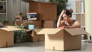 moving distress ekYH.width .jpg
