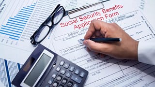 social security application gettyimages .jpg