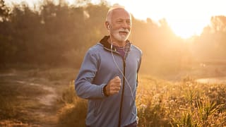 senior man jogging gettyimages .jpg