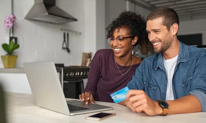 couple shopping online.width .jpg