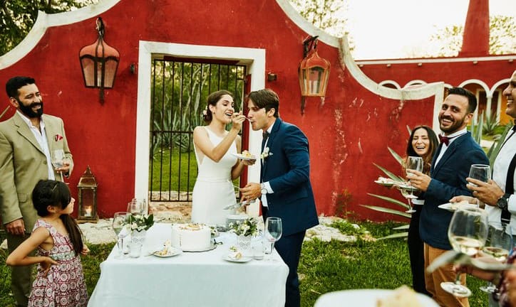 bride and groom outdoor wedding vCSfQvZ.width