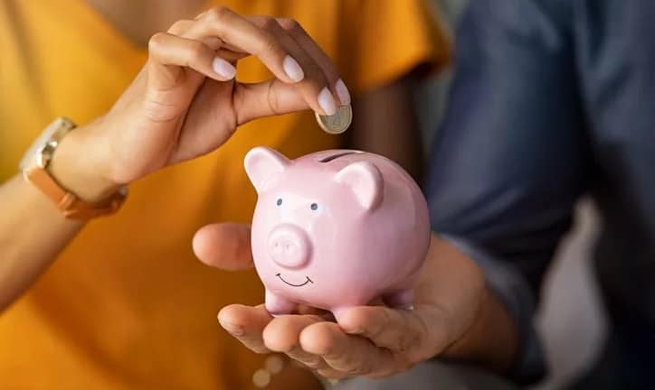 piggy bank shCmQxj.width .jpg