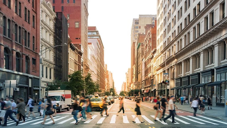 New York City street gXUqqWF.width