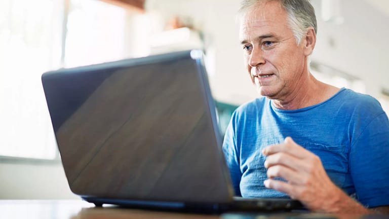 older man laptop confused gettyimages .jpg