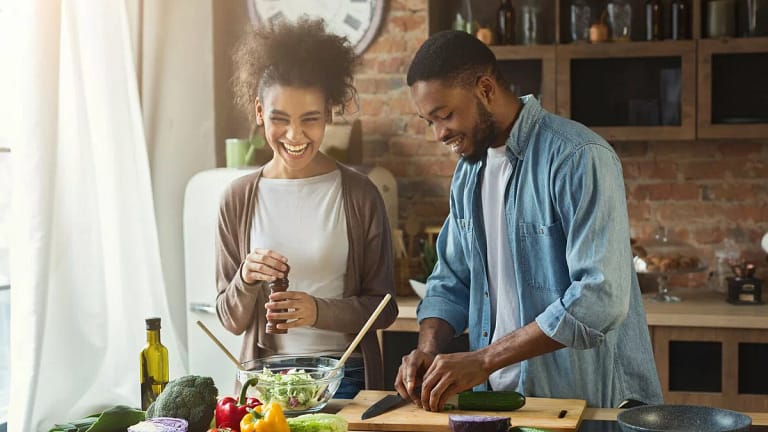 Couple cooking at home IPAfN.width .jpg