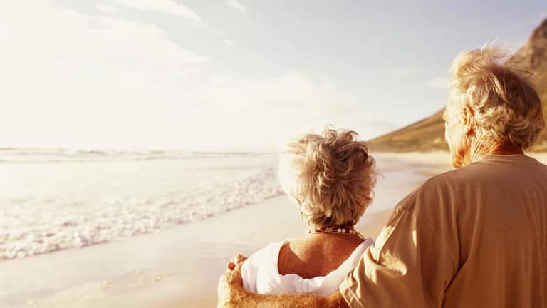 Retirement seniors vacation beach sunset pens.width XWxoHc.jpg