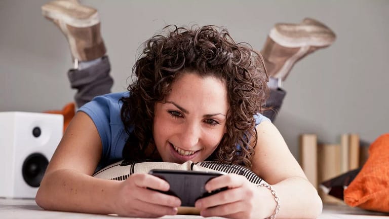 Cell Phone Bill Impact Credit Score.width .jpg