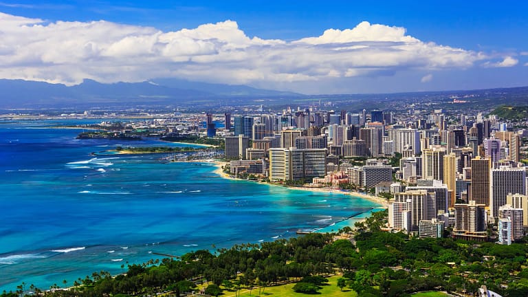 skyline of honolulu hawaii and waikiki beach.jpg